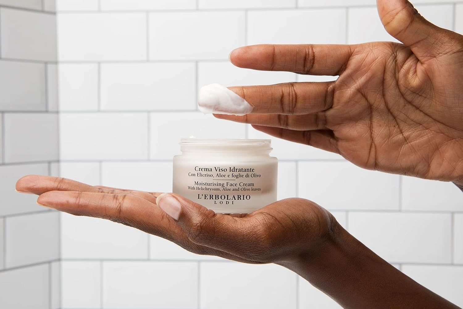 L'Erbolario Moisturizing Face Cream - Hydrating, Nourishing Face Moisturizer - Non-Greasy Daily Facial Moisturizer - Ideal Base for Makeup - 1.6 oz