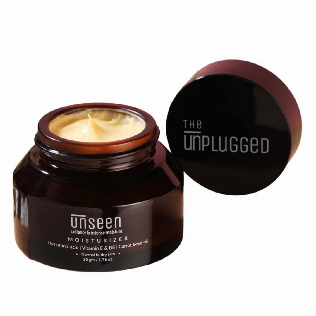 Naturallok HydraGlow Face Moisturiser for Men & Women | Intense moisturiser for dry skin to Normal Skin | Hyaluronic acid, Vitamin E   B5, Carrot seed oil moisturiser | Superlight, Non-sticky Face Cream | 50 gm