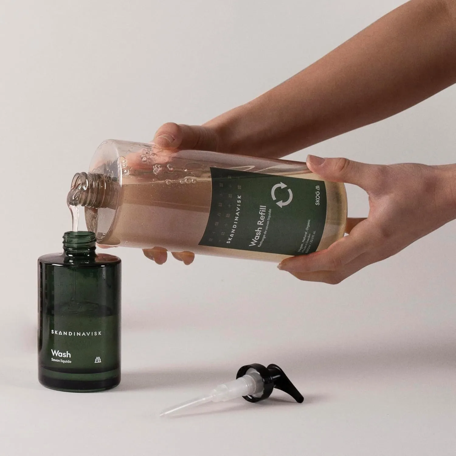 Skandinavisk SKOG ‘Forest’ Hand & Body Wash Refill, Scent Notes: Pine Needles and Fir Cones, Birch Sap and Woodland Lily of the Valley, 33.81 fl. oz.