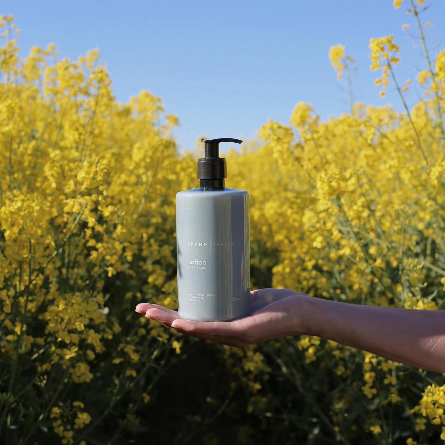Skandinavisk ØY ‘Island Hand Body Lotion, Crabapple and dog rose, water mosses and green leaves, 16.91 fl. oz.